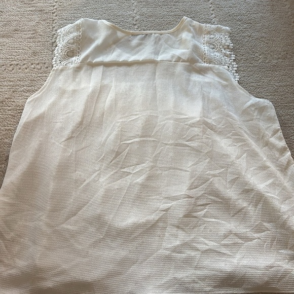 SHEIN White Sleeveless Embellished Blouse - Picture 4 of 4